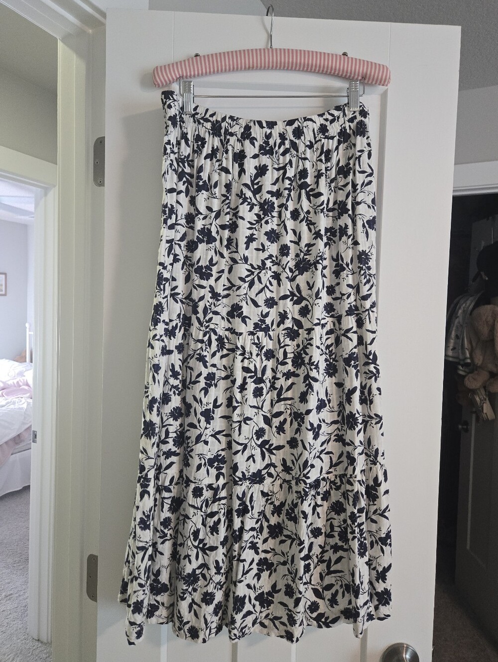 NWOT OLD NAVY FLORAL MAXI SKIRT